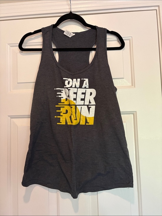 Other - Women’s Charcoal Graphic Tank Top - 'On A Beer Run' size Large